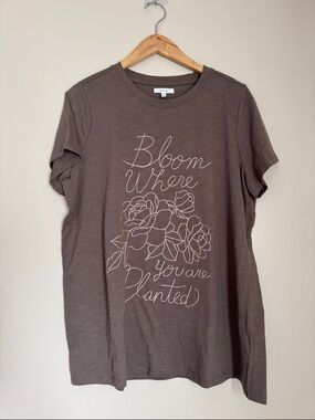 Maurice’s olive green t shirt size 0X nwt bloom where you’re planted